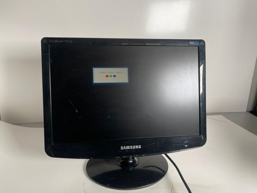 SAMSUNG%20732NW%2017.1%20inç%20LCD%20WideScreen%20Monitör%20